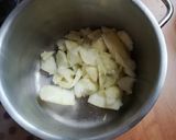 Fetasajtos burgonyával töltött cukkini (laktózmentes) recept fázis 1 fotója