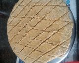 तिळाची कुरकुरीत चिक्की (tilachi chikki recipe in marathi) रेसिपी स्टेप 5 फोटो 