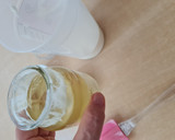 Foto del paso 1 de la receta: Salsa de yogur 🥛 Aderezo inspirado en yogurnesa