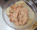 Foto del paso 3 de la receta: Albóndigas de salmón ahumado, surimi y langostinos
