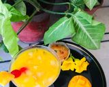 A picture of step 1 of Mango Majito.