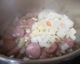 Foto del paso 2 de la receta: Ciorba ardeleneasca de fasole verde (guiso de judías verdes)