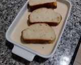 Foto del paso 6 de la receta: Torrija de brioche casero bañada en crema inglesa