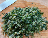 Foto del paso 1 de la receta: Pasta con salsa de acelgas y requesón con un toque de limón