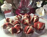 Foto langkah ke 5 dari resep Bolu Kukus Merah Putih.