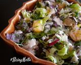 A picture of step 5 of Leafy Salad.