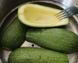 Foto del paso 3 de la receta: Calabacitas rellenas de huitlacoche y queso