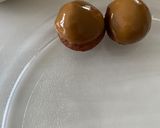 A picture of step 3 of Gulab jambu wreath.