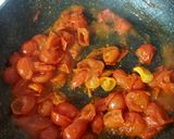 Foto del passaggio 1 della ricetta Pasta con pesto di pomodori e mandorle