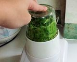 Hình bước làm 1 của món Cháo lá dứa hột vịt muối
