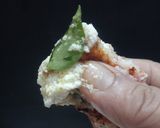 ज्वारीच्या पिठाचा उत्तपा (jwarichya pithacha uttapam recipe in marathi) रेसिपी स्टेप 5 फोटो 