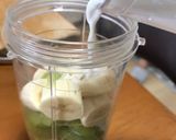 Hình bước làm 2 của món Sinh tố Chuối Kiwi tốt cho người bị tiểu đường