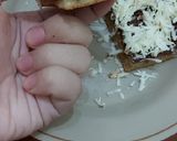 Foto langkah ke 8 dari resep Martabak manis takaran sendok.