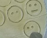 Foto del paso 4 de la receta: Caritas de papa felices!!