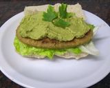 Foto del paso 2 de la receta: Sándwich verde con untable vegan de palta y arvejas 🌱