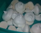 Foto del paso 5 de la receta: Merengue seco o francés 😋💞