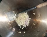 Foto langkah ke 2 dari resep Nasi Goreng Bumbu Barbeque.