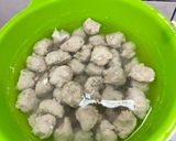 Foto langkah ke 5 dari resep (Non Halal) BAKSO BABI terEnaaakkk.. patut di coba 👍🏻.