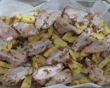 Foto del paso 2 de la receta: Patatas y alitas de pollo