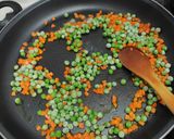 Foto del paso 2 de la receta: Arroz 3 delicias