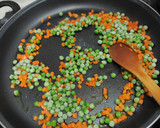 Foto del paso 2 de la receta: Arroz 3 delicias