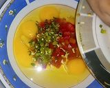 A picture of step 2 of Egg Pizza.