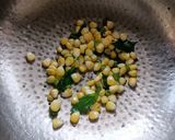 बीटरुट कॉर्न उपमा Beetroot corn upma रेसिपी चरण 2 फोटो
