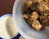 A picture of step 1 of Til Gud Ladoo.