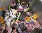 Hình bước làm 1 của món Rắn hầm sả