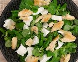 Foto del paso 2 de la receta: Ensalada de canónigos con solomillo de pollo, queso de cabra y frambuesas