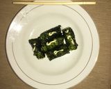 Foto langkah ke 5 dari resep Onigiri / sushi nasi tuna sederhana.