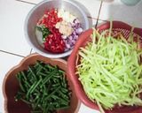 Foto langkah ke 1 dari resep Oseng Kacang Manisa.