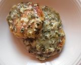 Foto del paso 5 de la receta: Hamburguesa de Merluza con crema de ajo y perejil
