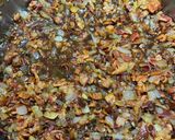 A picture of step 4 of Onion Bacon Jam.