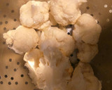 Foto del paso 1 de la receta: Coliflor rebozada con salsa de mandarina