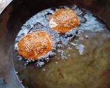 A picture of step 3 of Makai Methi Vada (Maize Flour, Fresh Fenugreek Vada).