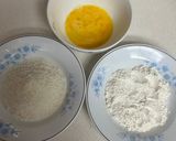 A picture of step 5 of Phoenix Tail Shrimp Balls.