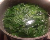 Foto del passaggio 1 della ricetta Risotto con crema di spinaci e tastasale croccante