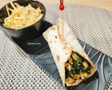 A picture of step 5 of Chicken and Spinach Burrito.