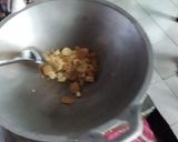 Foto langkah ke 2 dari resep Three cup chicken/san pei ci halal no arak.