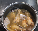 Foto del paso 7 de la receta: Muslos de pollo con setas de pie azul