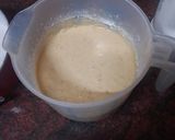 Foto del paso 2 de la receta: Bizcocho de yogur y turrón de guirlache