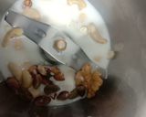 केसर ड्राई फ्रूट दूध (kesar dry fruit doodh recipe in Hindi) रेसिपी चरण 1 फोटो
