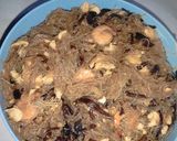 Foto langkah ke 5 dari resep Bihun Seafood Jamur Kuping.