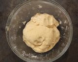 A picture of step 5 of Pastiera Napoletana.