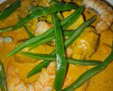 Foto del paso 6 de la receta: Langostinos con mix de curry y fideos de judías verdes