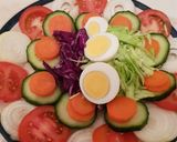 A picture of step 1 of Tomatoes salad.