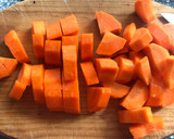 Foto del paso 3 de la receta: Ternera en salsa con guisantes y zanahoria