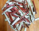 A picture of step 2 of Red ladies finger kurkure.