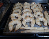 Foto del paso 4 de la receta: Medialunas de manteca muy fáciles y rápidas